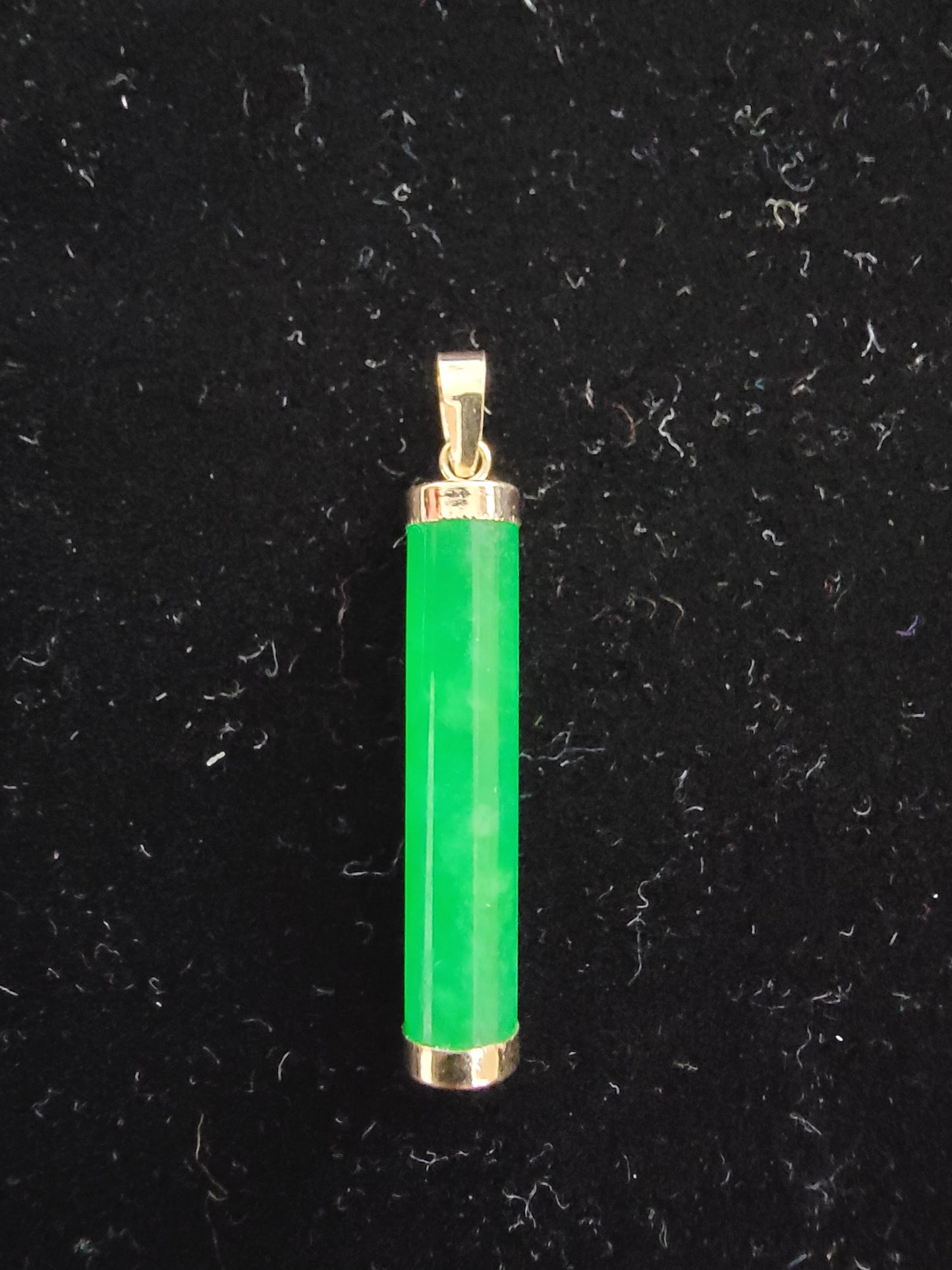 Round Pillar Jade Pendant (With 14K Yellow Gold)