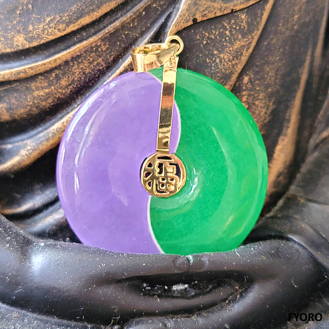 High quality deep purple Jade Donut 平安扣, Women's Fashion, Jewelry &  Organisers, Necklaces on Carousell